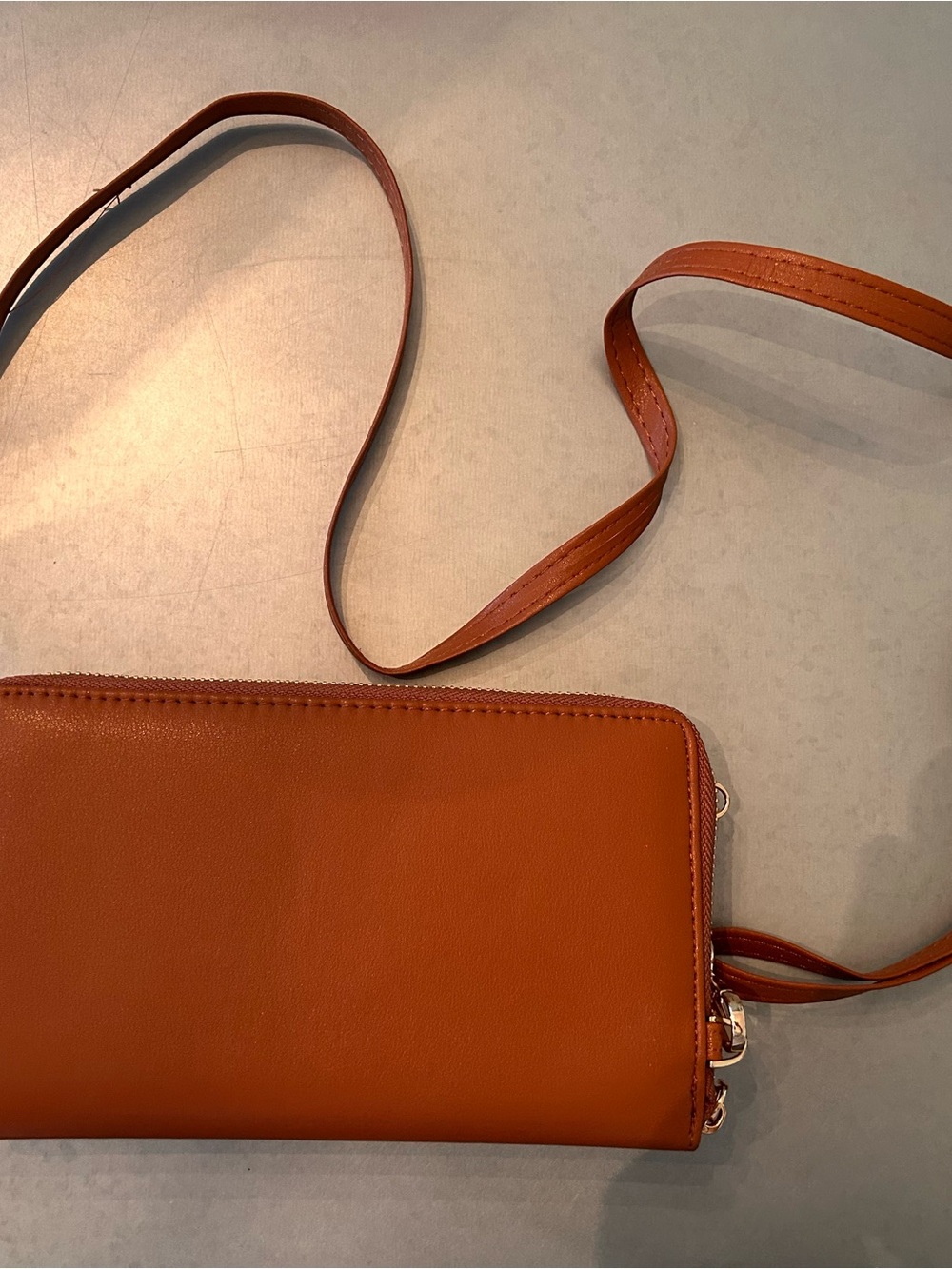 Women's Crossbody Wallet - Tan Leather Strap